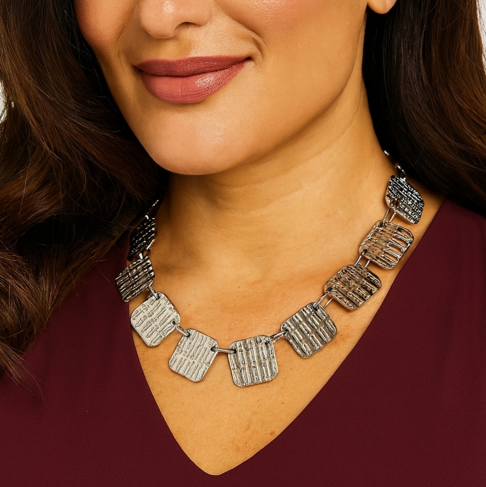 Christian Siriano Metal Silver Tone‎ Necklace